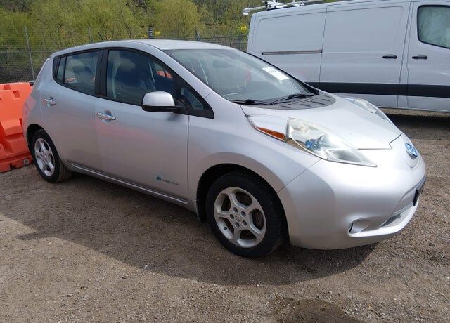 2015 NISSAN Leaf