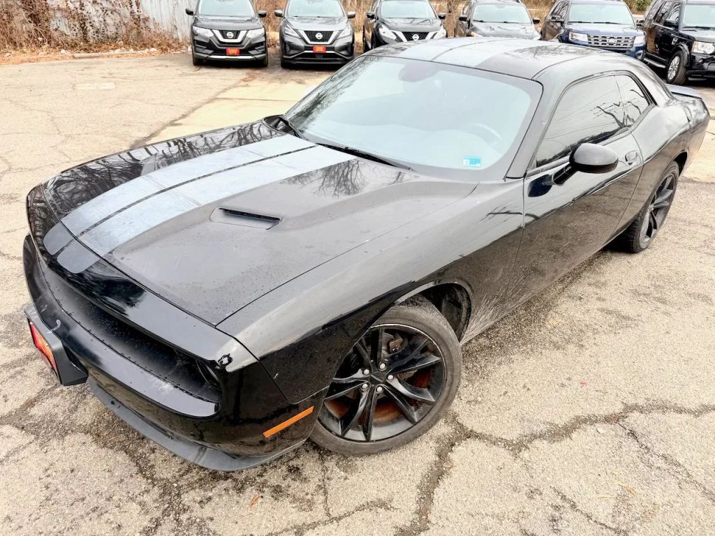2016 DODGE Challenger