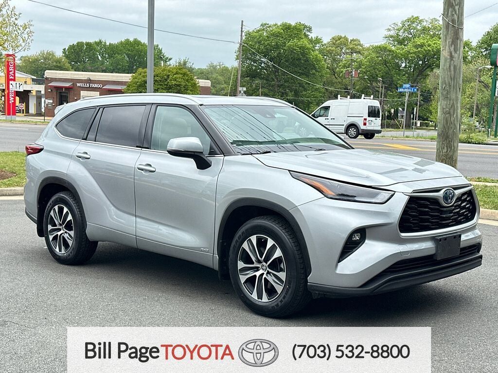 2022 TOYOTA Highlander