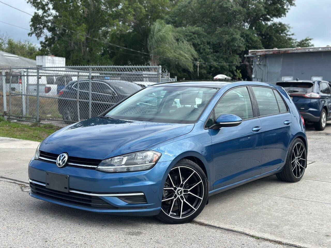 2020 VOLKSWAGEN Golf