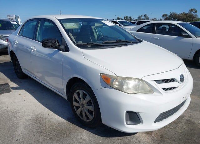 2011 TOYOTA Corolla