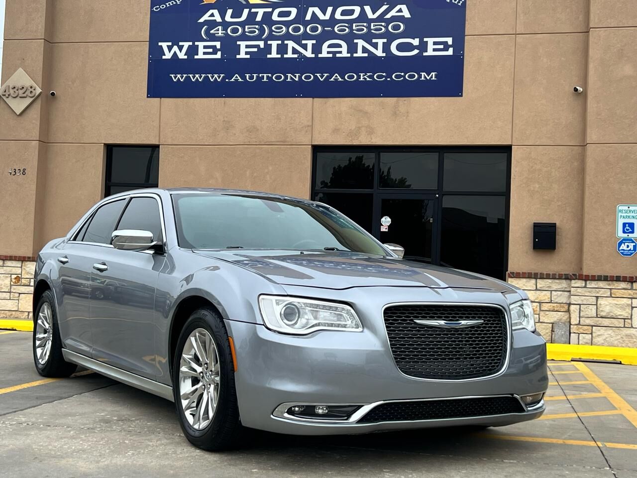 2017 CHRYSLER 300