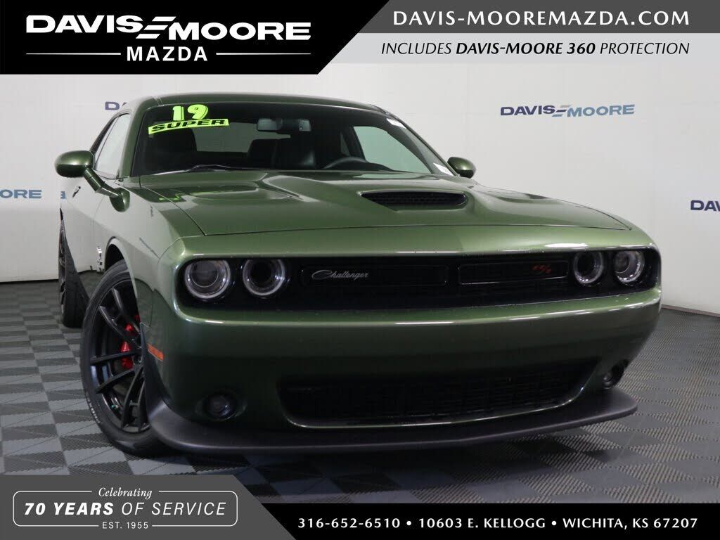 2019 DODGE Challenger