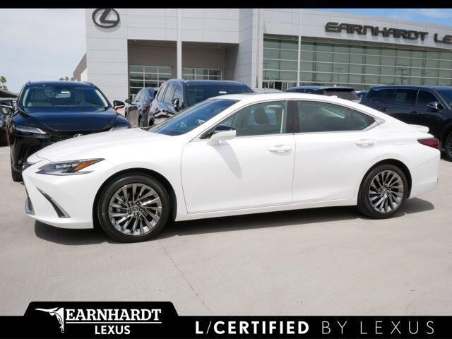 2024 LEXUS ES