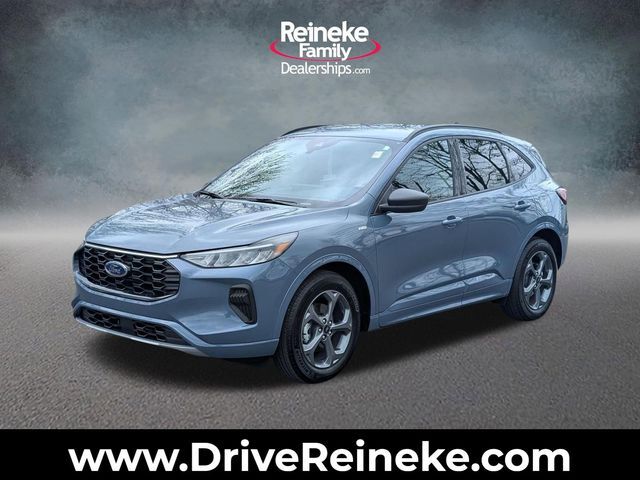 2024 FORD Escape