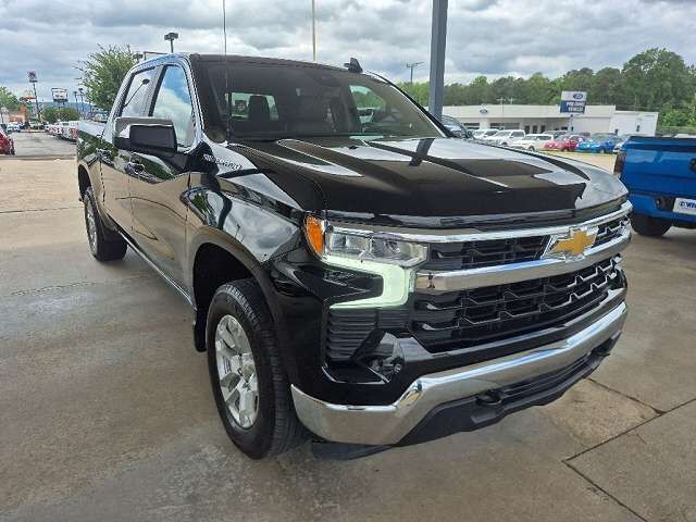 2024 CHEVROLET Silverado