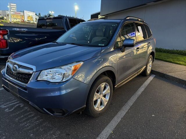 2016 SUBARU Forester