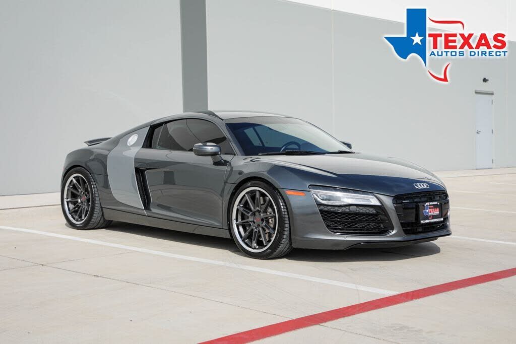 2014 AUDI R8