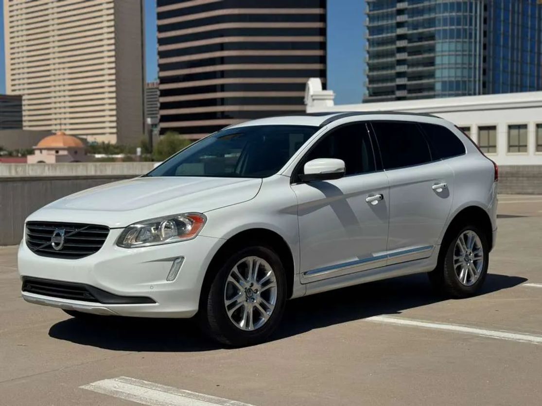 2015 VOLVO XC60