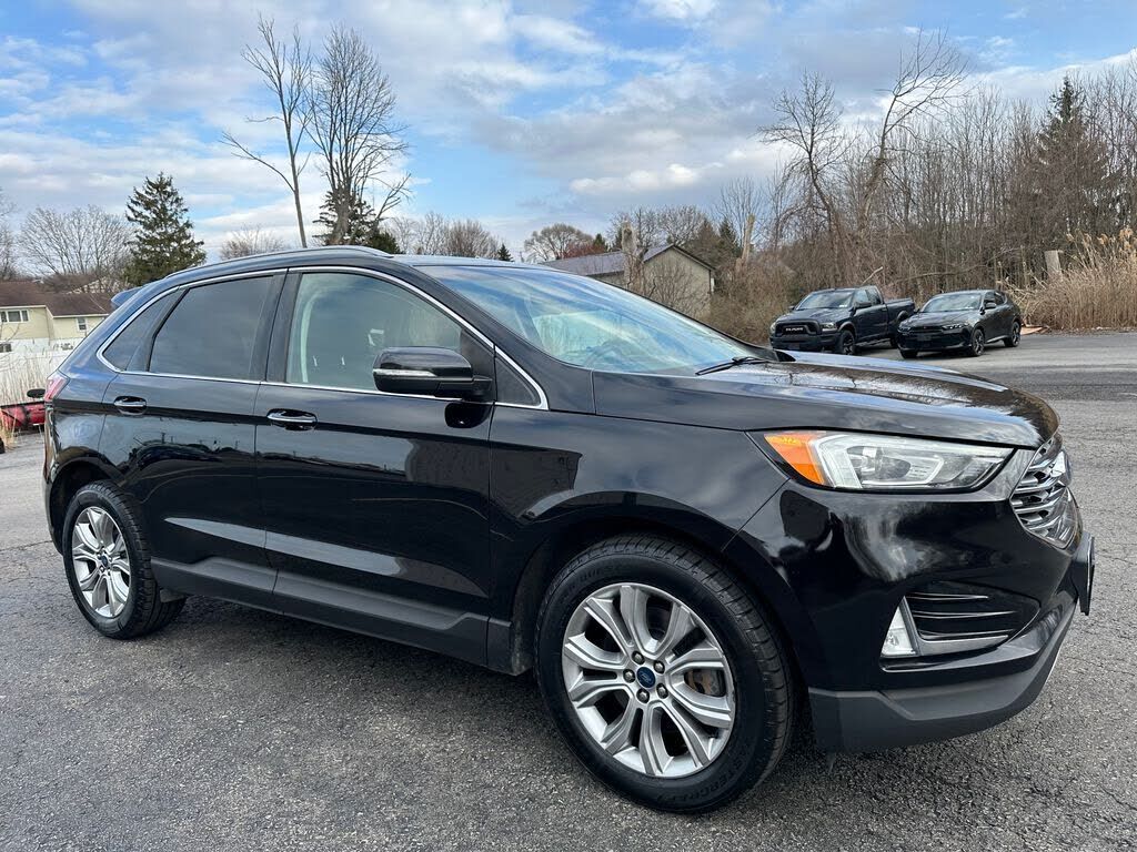 2019 FORD Edge