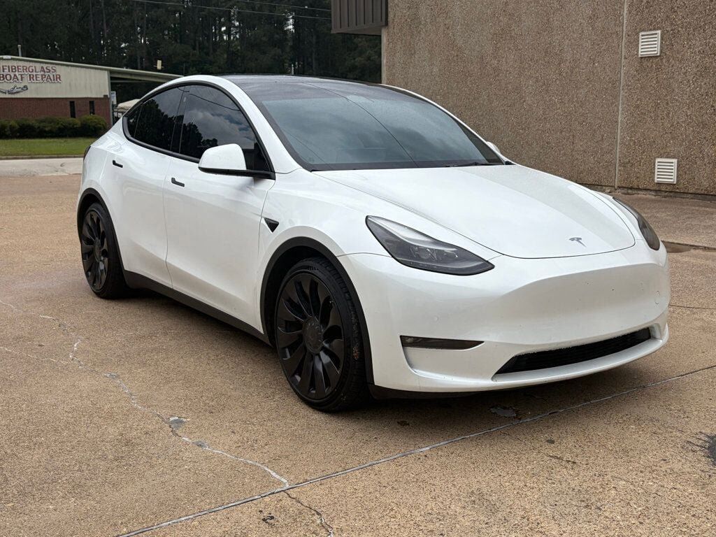 2022 TESLA Model Y