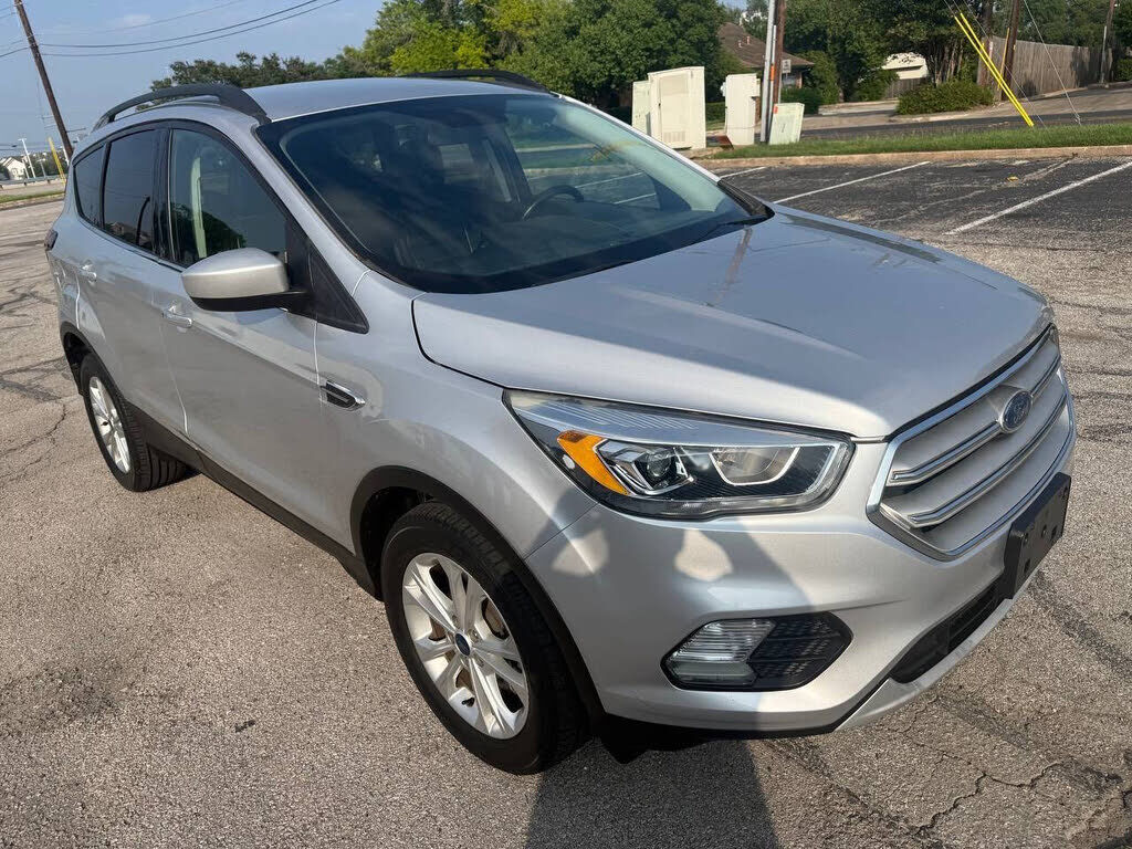 2019 FORD Escape