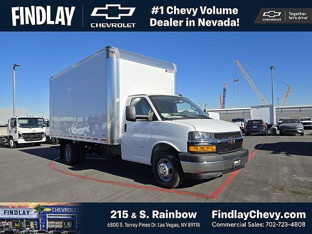 2025 CHEVROLET Express
