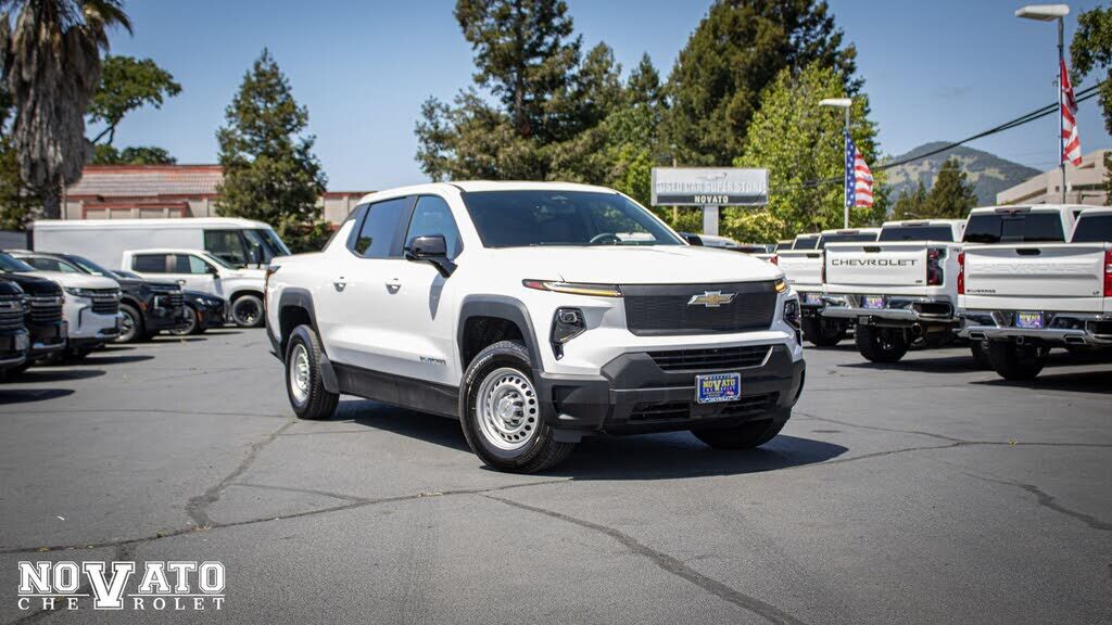 2024 CHEVROLET Silverado EV
