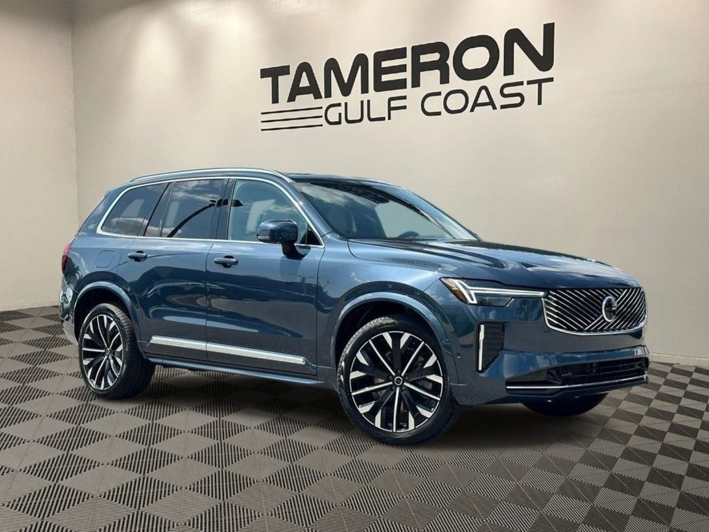 2026 VOLVO XC90