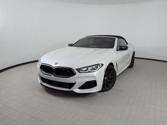 2023 BMW M8