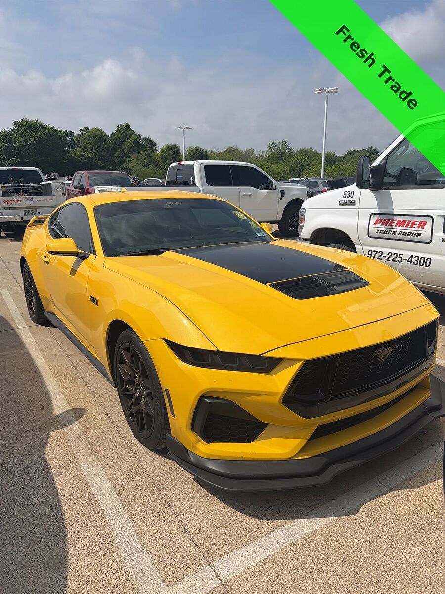 2024 FORD Mustang