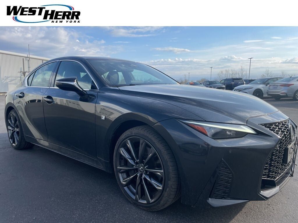 2023 LEXUS IS