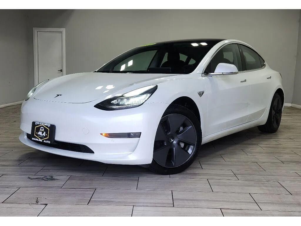 2020 TESLA Model 3