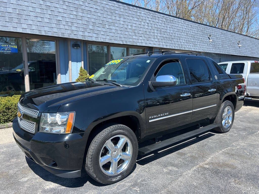 2013 CHEVROLET Avalanche