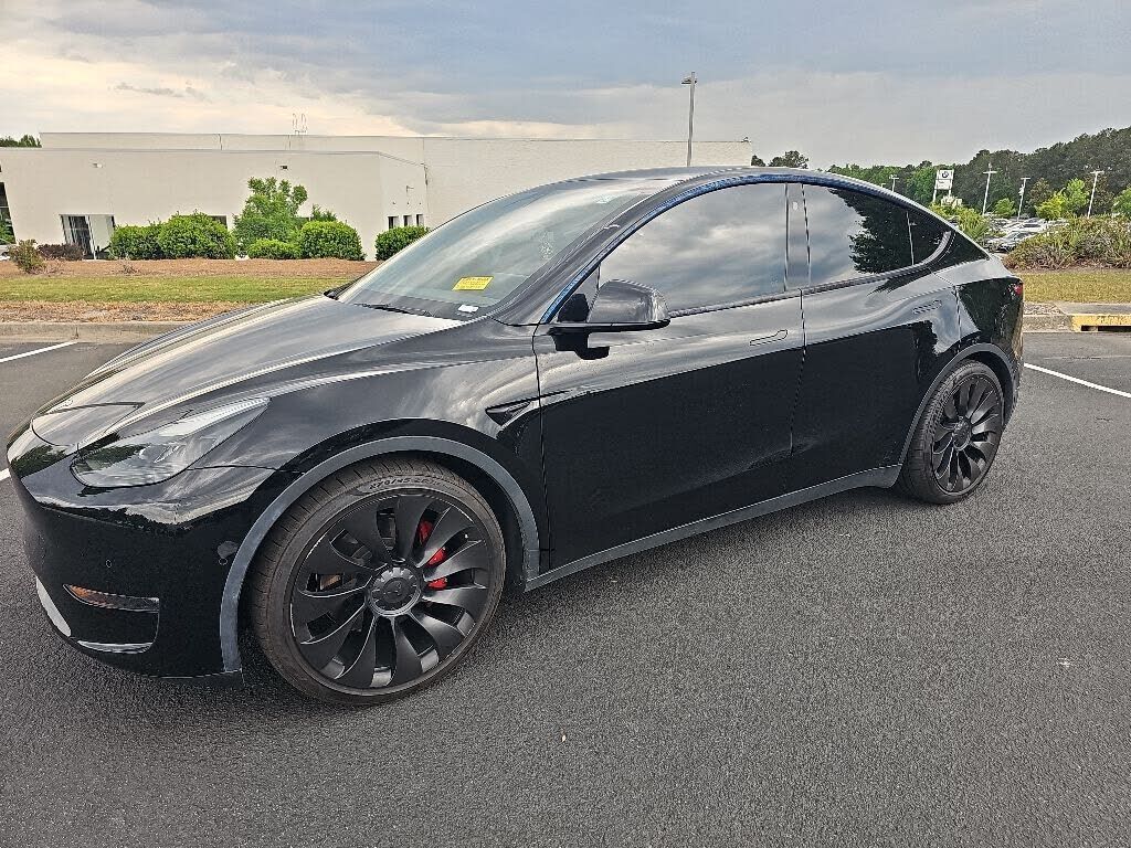 2022 TESLA Model Y