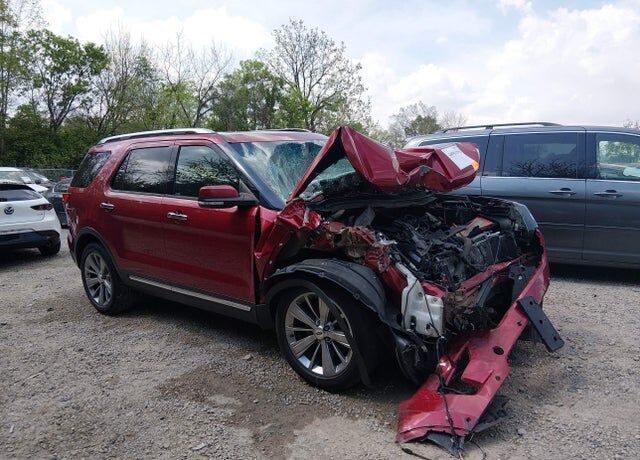 2018 FORD Explorer