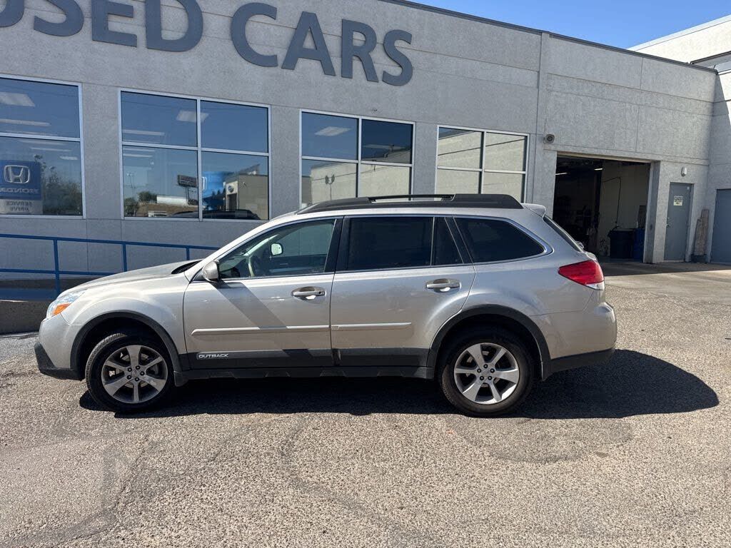 2014 SUBARU Outback