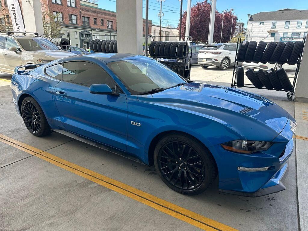2020 FORD Mustang