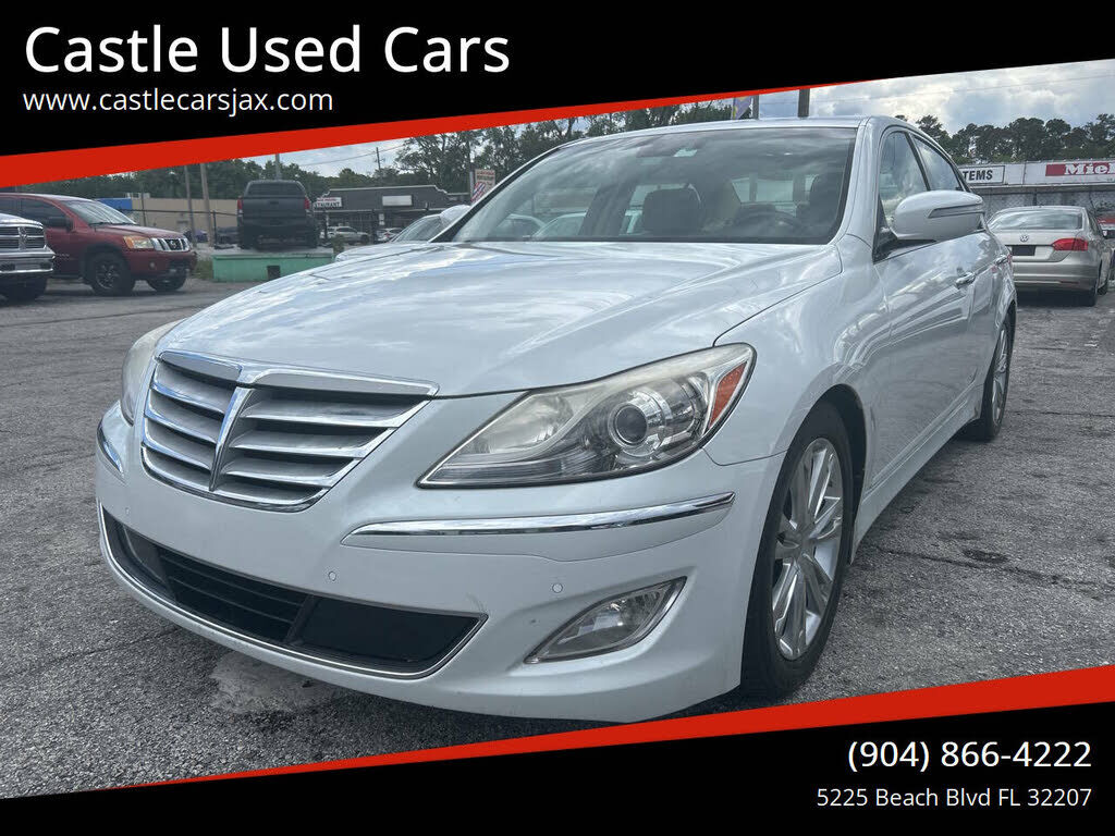2013 HYUNDAI Genesis