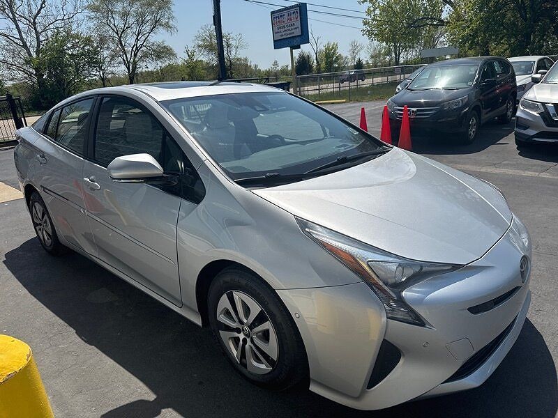 2016 TOYOTA PRIUS