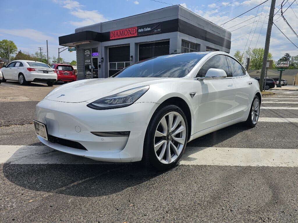 2018 TESLA Model 3