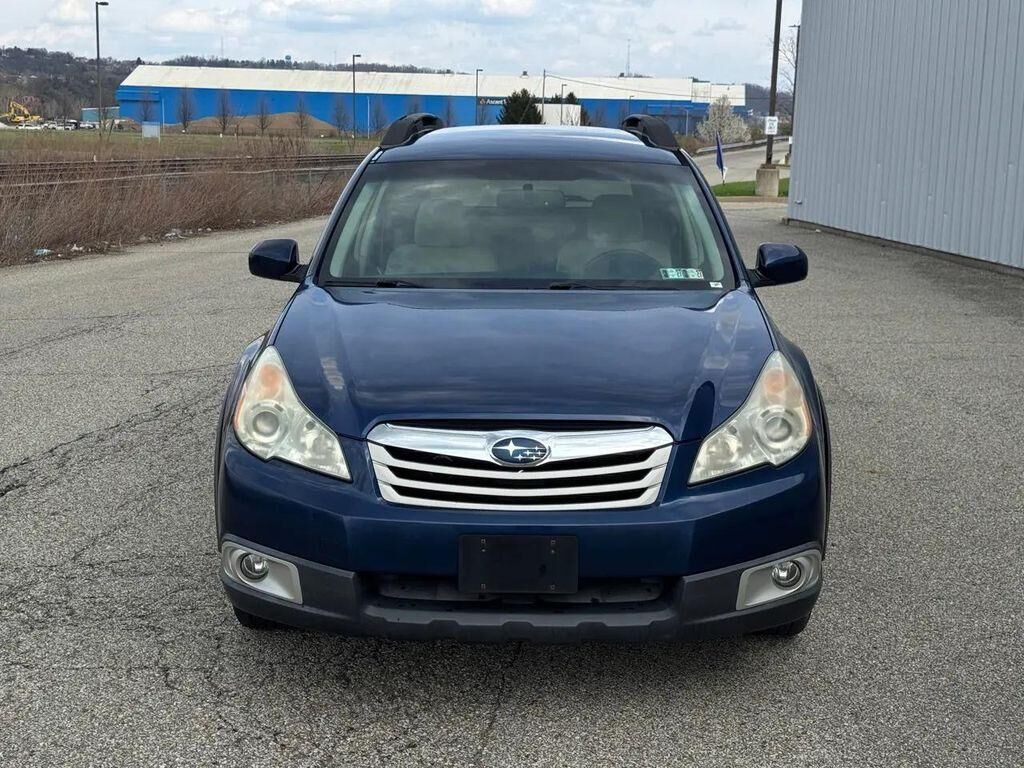 2011 SUBARU Outback