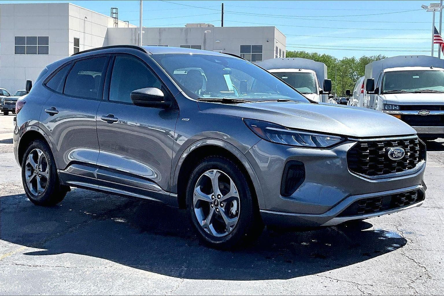 2024 FORD Escape
