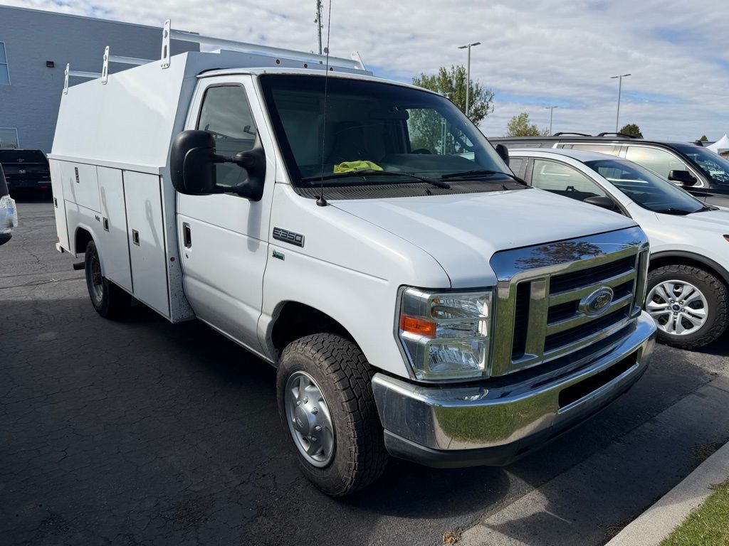 2013 FORD E-350