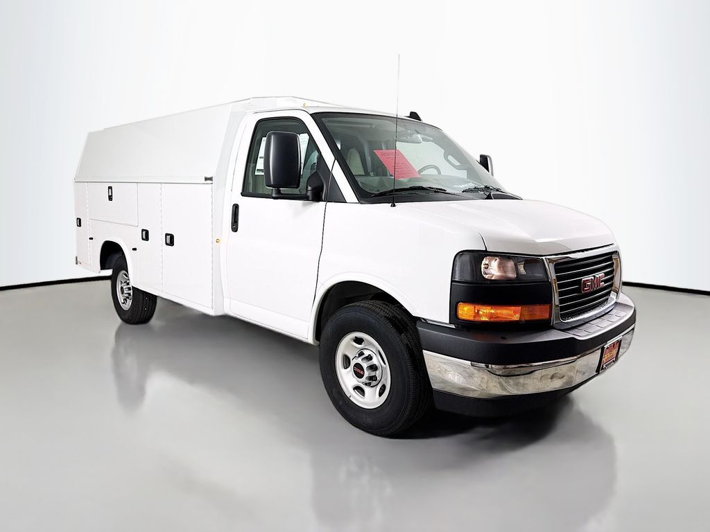 2025 GMC Savana