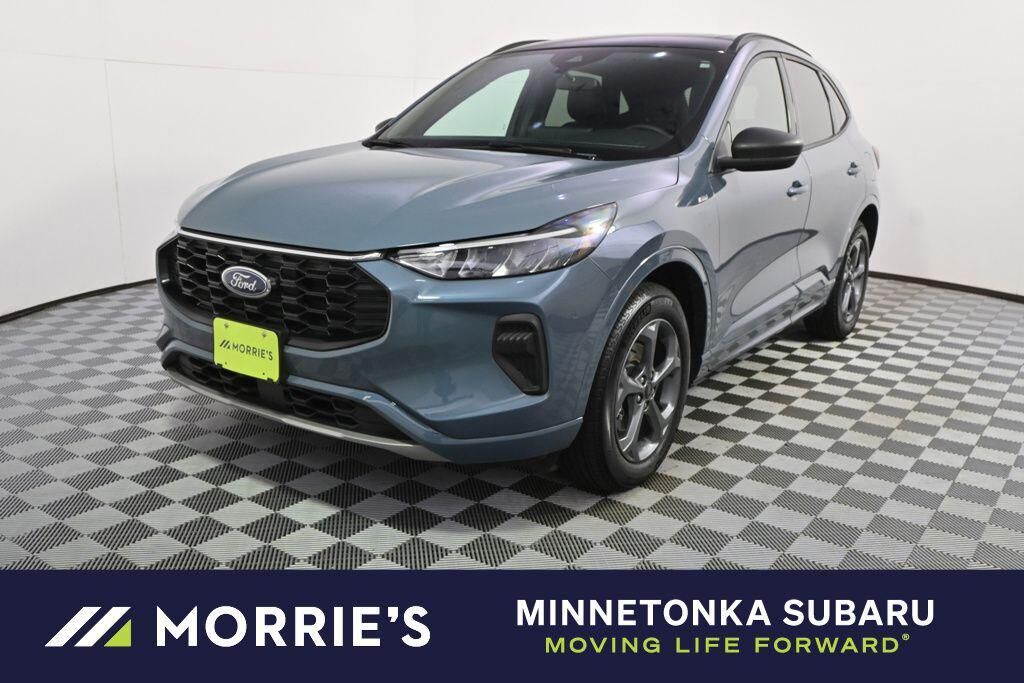 2024 FORD Escape