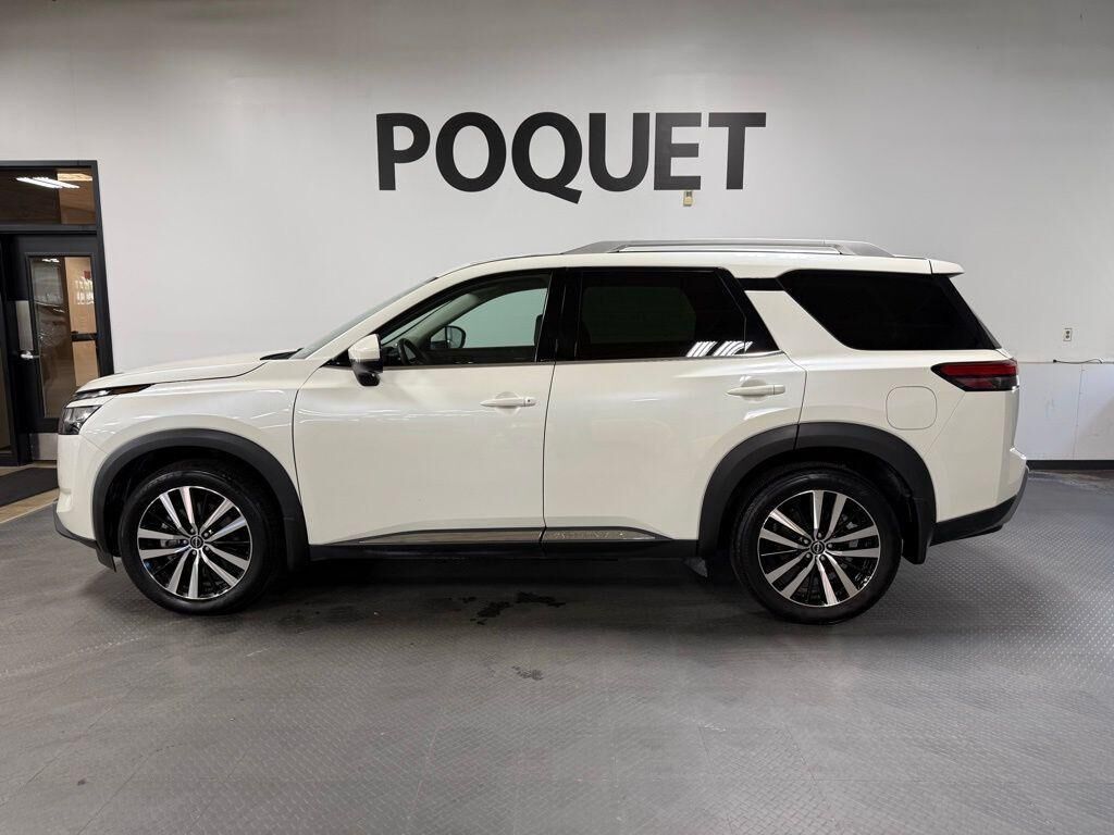 2024 NISSAN Pathfinder