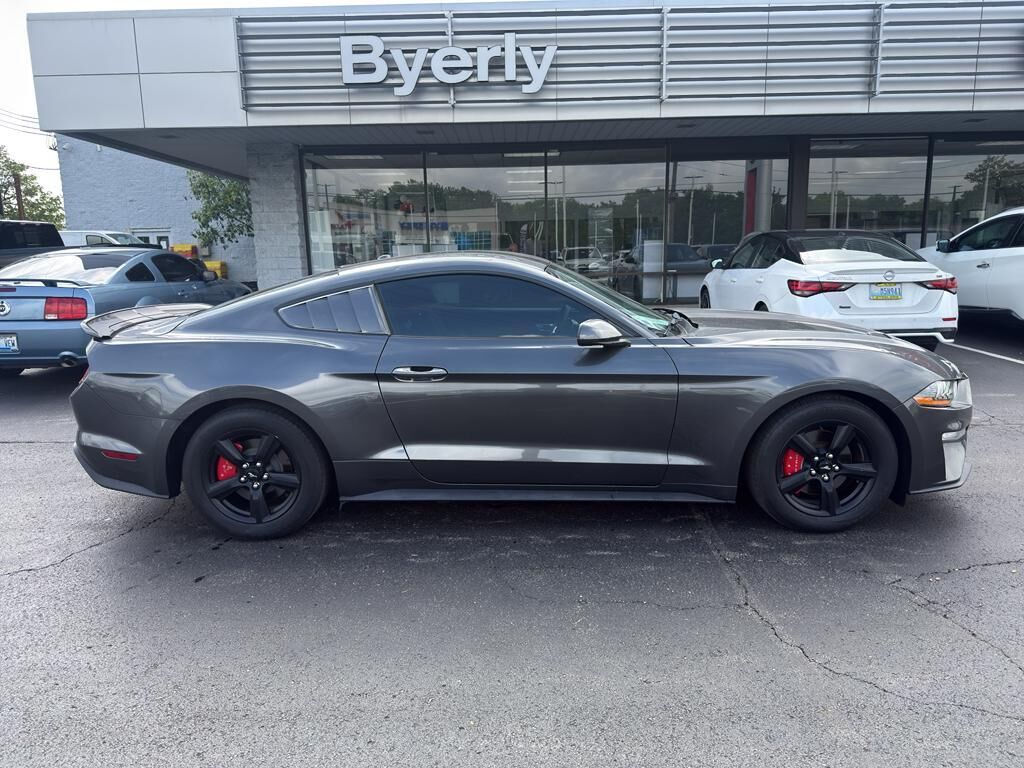 2019 FORD Mustang