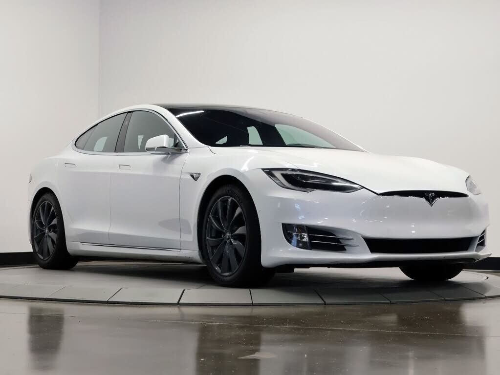 2020 TESLA Model S
