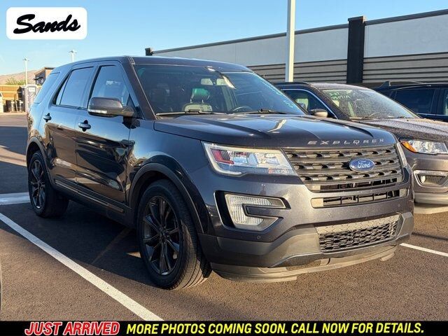 2017 FORD Explorer
