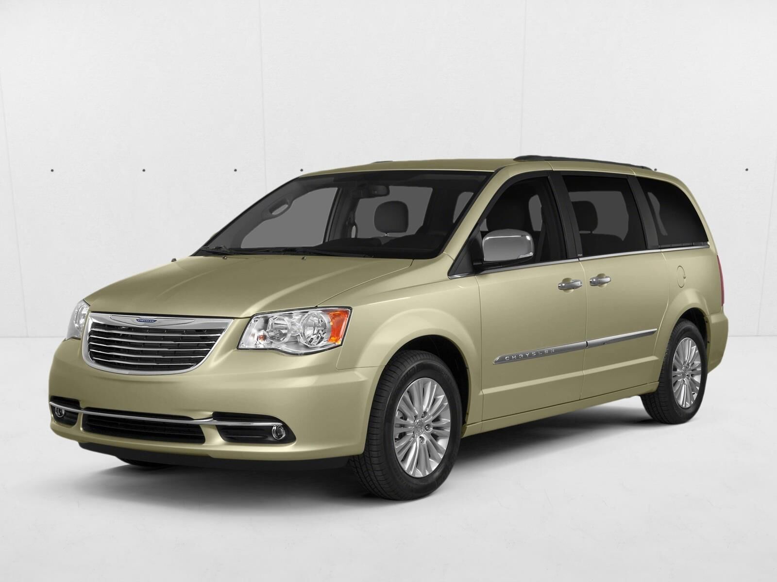 2015 CHRYSLER Town and Country