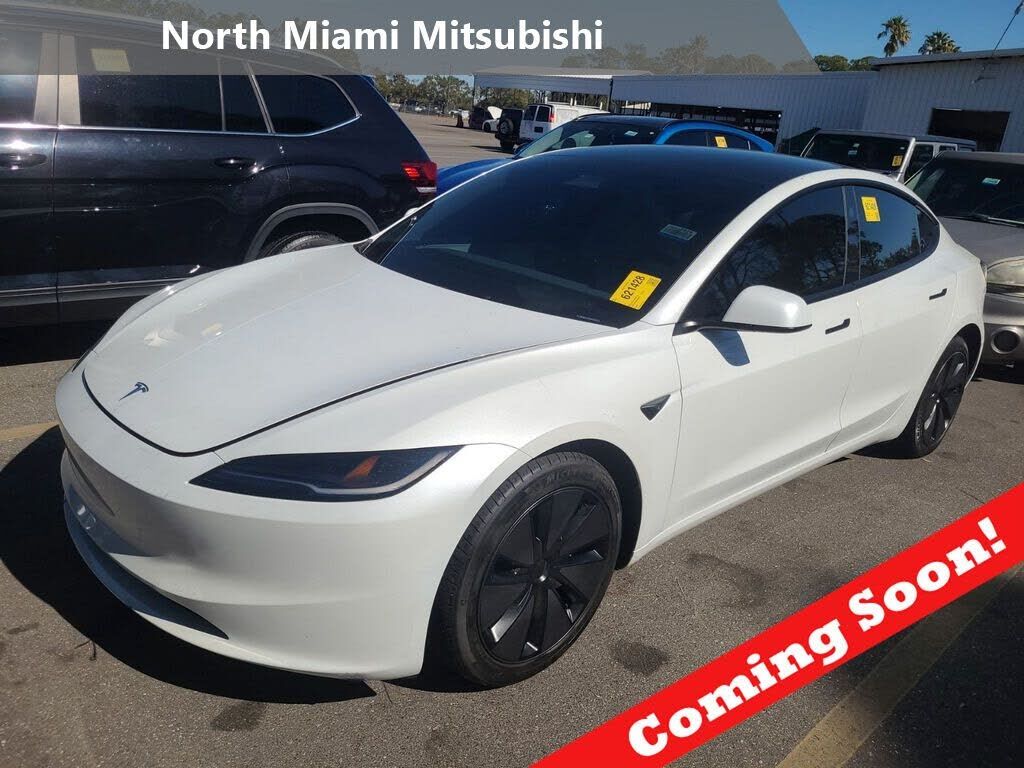 2025 TESLA Model 3