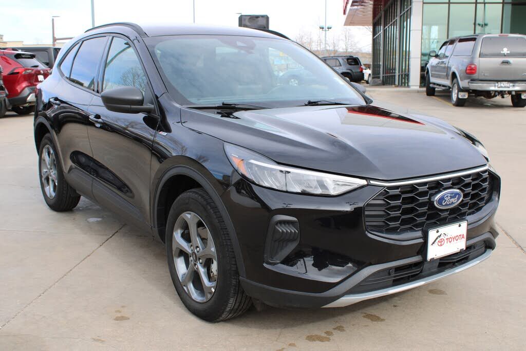 2025 FORD Escape