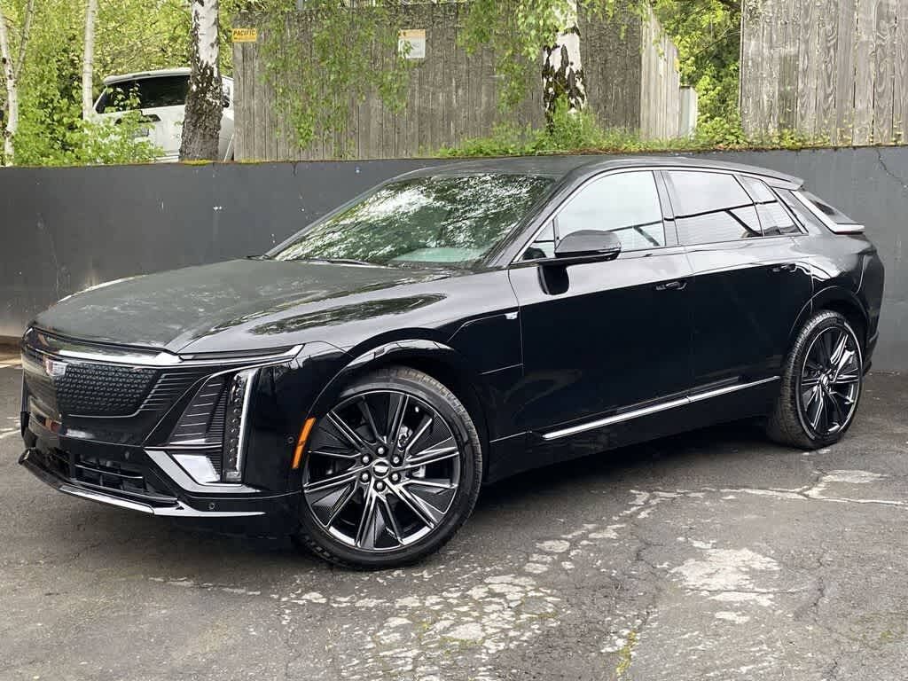 2024 CADILLAC Lyriq