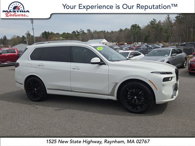 2023 BMW X7
