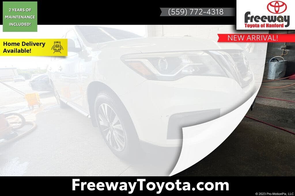 2017 NISSAN Pathfinder