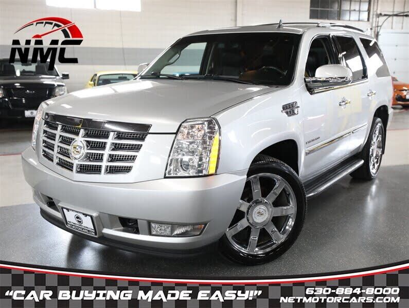 2010 CADILLAC Escalade