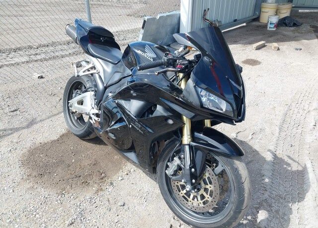 2012 HONDA CB
