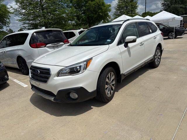2017 SUBARU Outback