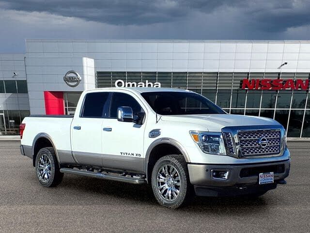 2017 NISSAN Titan